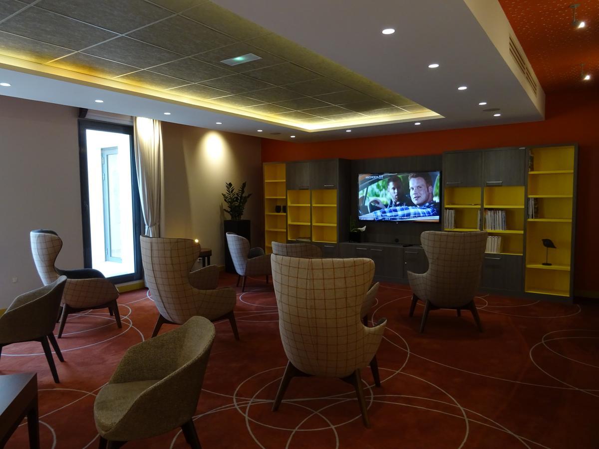 Domitys L'Art Du Temps Aparthotel Besançon Esterno foto